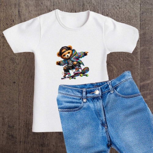 Naprasowanki, Naplamki, Termo Naklejki na Ubrania DTF - Miś na Deskorolce